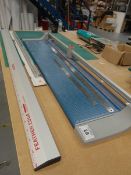 +VAT Dahle 448 hand operated paper trimmer, 2 metal paper rules, Faithful feather edge and 2 cutting