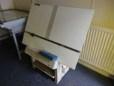+VAT Contents of the dark room to inc: FAG revisor light table, Billows protocol table, 2 coffee and