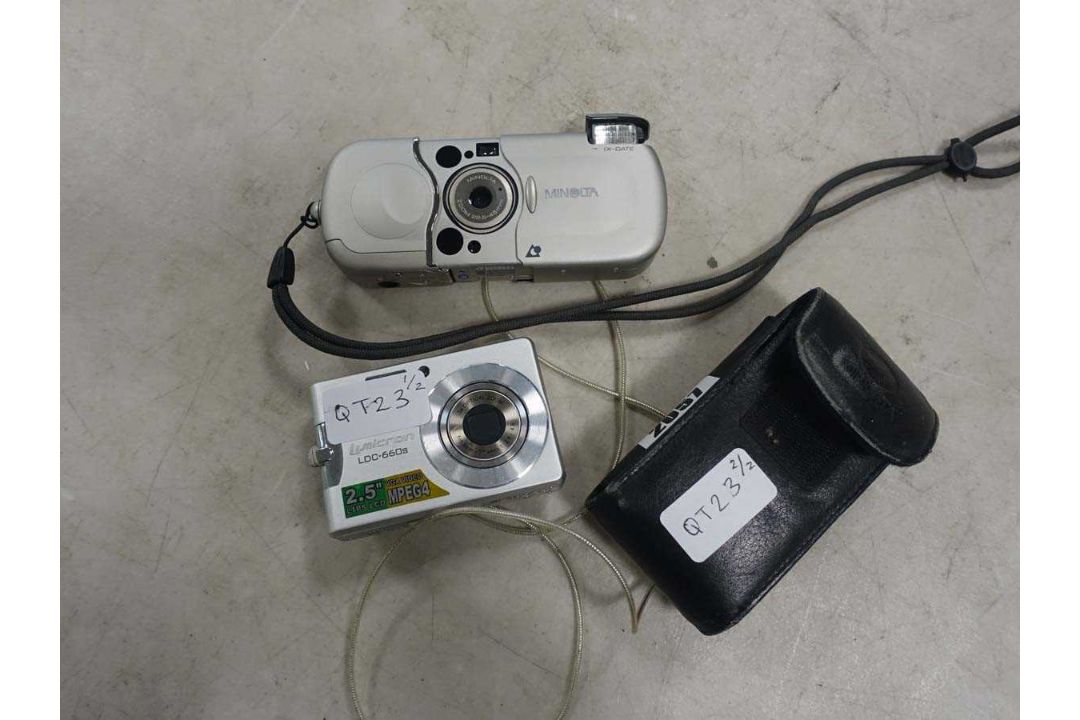 Minolta Vectis 2000 digital camera along with a Lumicron LDC660S digital camera