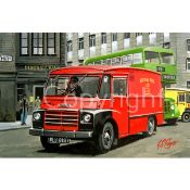 Vintage Morris Royal Mail Van Making Deliveries Collectable Metal Wall Art