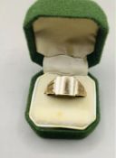 Vintage Unisex 9ct Gold Square Signet Ring Size V 4.67g