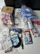 14x Mixed Items To Include Door Handles - A Mix of New and Returns