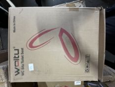 Toilet Seat. Est £20 - Grade U