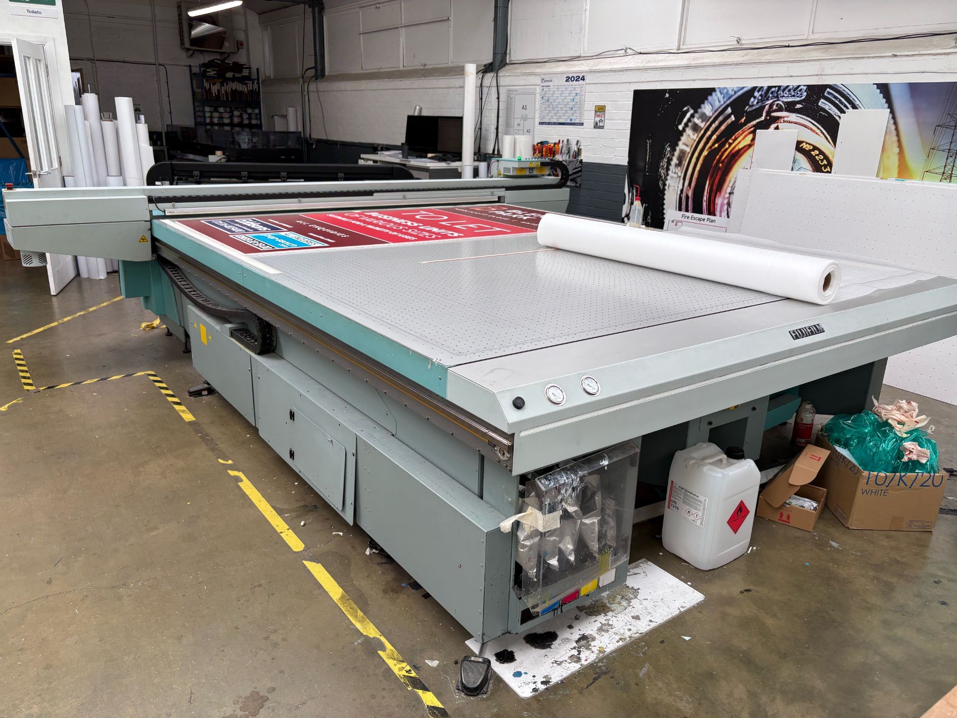 Fuji Acuity HD 2545W UV Flatbed Printer Huge 10 x 5 Sheet Printing Roland Mimaki