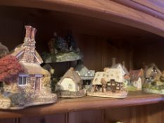 Collection of Model Houses Including Liliput Lane