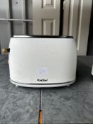 Vonshef 2 Slice Toaster. Est £30 - Grade U