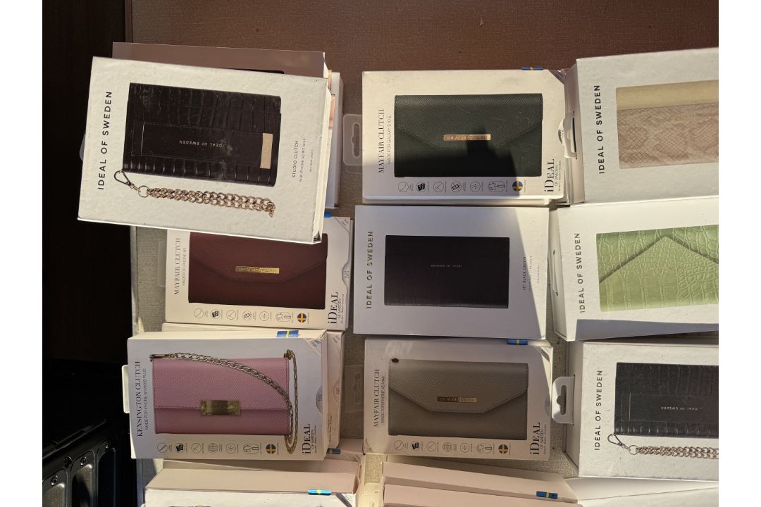 Job Lot 25 x Ideal of Sweden Apple & Samsung High Quality Mobile Phone Clutch Bags RRP £1500 - Image 2 of 7