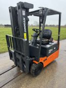 Doosan 1.5 Electric forklift truck Container Spec