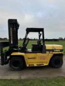 Daewoo 6 Tonne Diesel Forklift With Triple Mast And Side Shift Lifts Containers