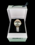 Unisex Quartz Wrist Watch - Grey Strap L11