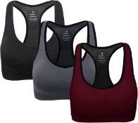 18 x Brand New Overstock Sports Bra Non-Wired RRP £450.36 L26c