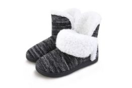 11 x Women's Slippers