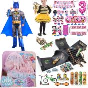 11 x Toys & Fancy Dress Mixed Lot - RRP £186.31