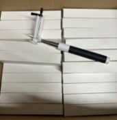 32 x Selfie Sticks