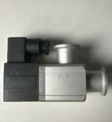 SMC Solenoid Pneumatic Valve XLS-25 High Vacuum Orifice