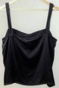 Boutique Le Cuc Zeist - Black Top - Size: 16