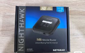 Netgear Nighthawk M6 5G Router Mobile 2.5 GBPS