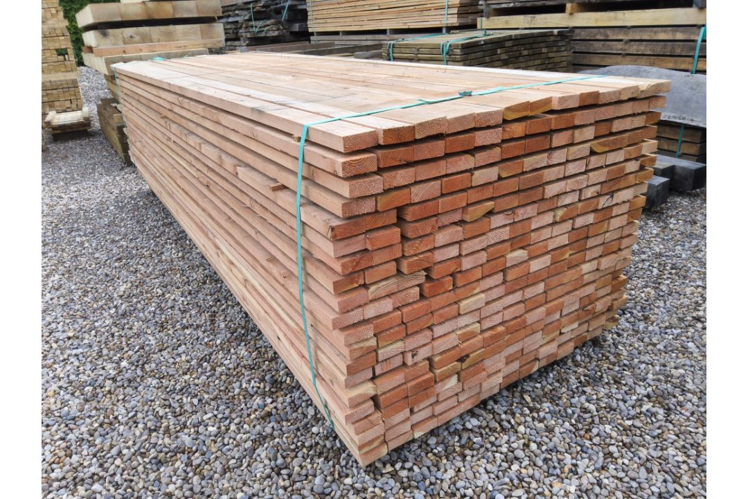 100x Softwood Sawn Larch Timber Rails - Image 1 of 4