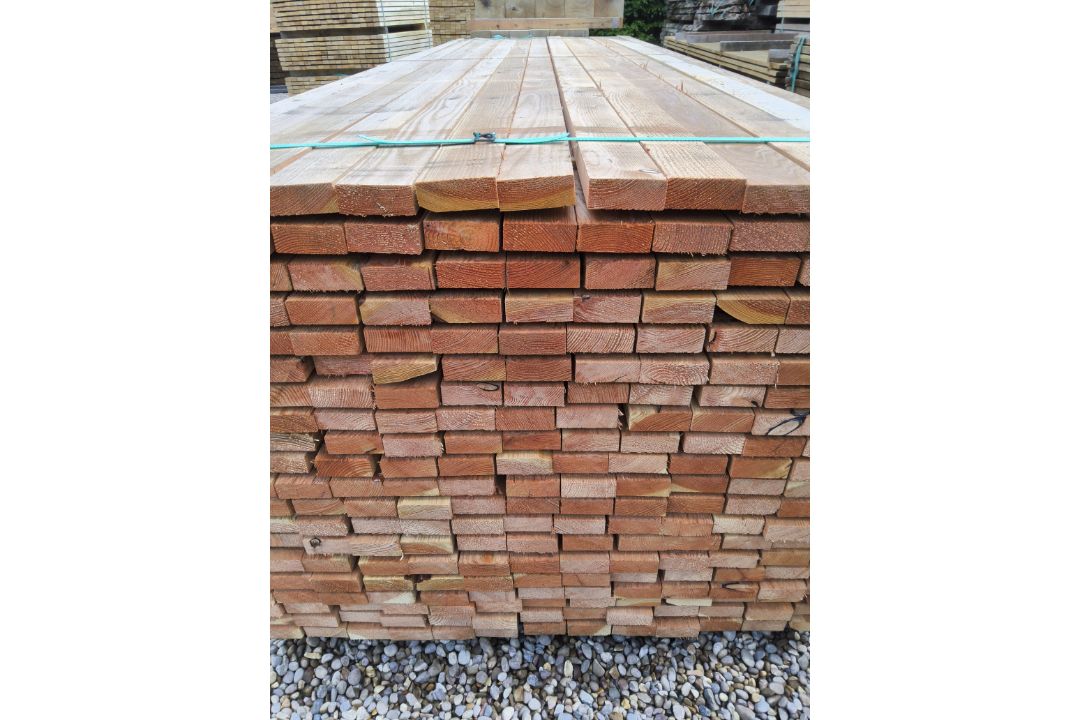 100x Softwood Sawn Larch Timber Rails - Image 3 of 4