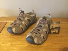 Gola Women's “Shingle 3” Hiking Sandals, Taupe/Hot Pink, Size 4 - Brand New