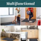 Pallet of Front door mats