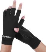 15 x Twin Pack of Brace Master Arthritis Compression Gloves RRP £8.99 ea