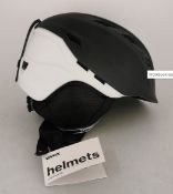 Uvex Comanche 2 Edt Black & White Ski Helmet, Size 51-55cm RRP £88.99 L13