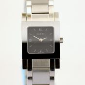 Title: Gucci / 7900L.1 - (Unworn) Lady's Steel Wrist WatchDescription: Brand : Gucci Model : 7900L.1