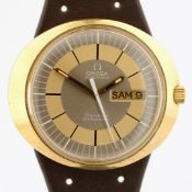 Title: Omega / Dynamic - Day/Date - Gentlemen's Steel WristwatchDescription: Brand : Omega Model :
