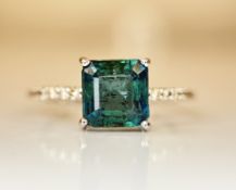 Beautiful 2.50 CT Natural Emerald Ring With Natural Diamonds & Platinum 950