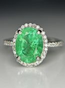 Beautiful 2.71ct Natural Emerald With Natural Diamonds & 18k Gold