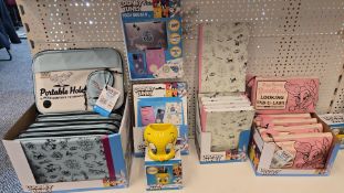 Title: Assorted Licensed Looney Tunes Products Bundle Will Be A Mix of Items In Picture 10 Pcs Brand