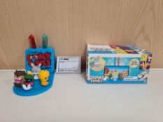 Title: 100 Pcs Looney Tunes Brand New Sealed Stock Fone Gadget Holder With Pens & Memo Pad RRP £19.