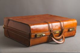 Alter Reisekoffer (S. Dresner, Chicago, USA, 20. Jh.)