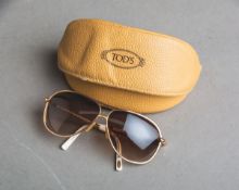 Sonnenbrille (Tod's, Italien)