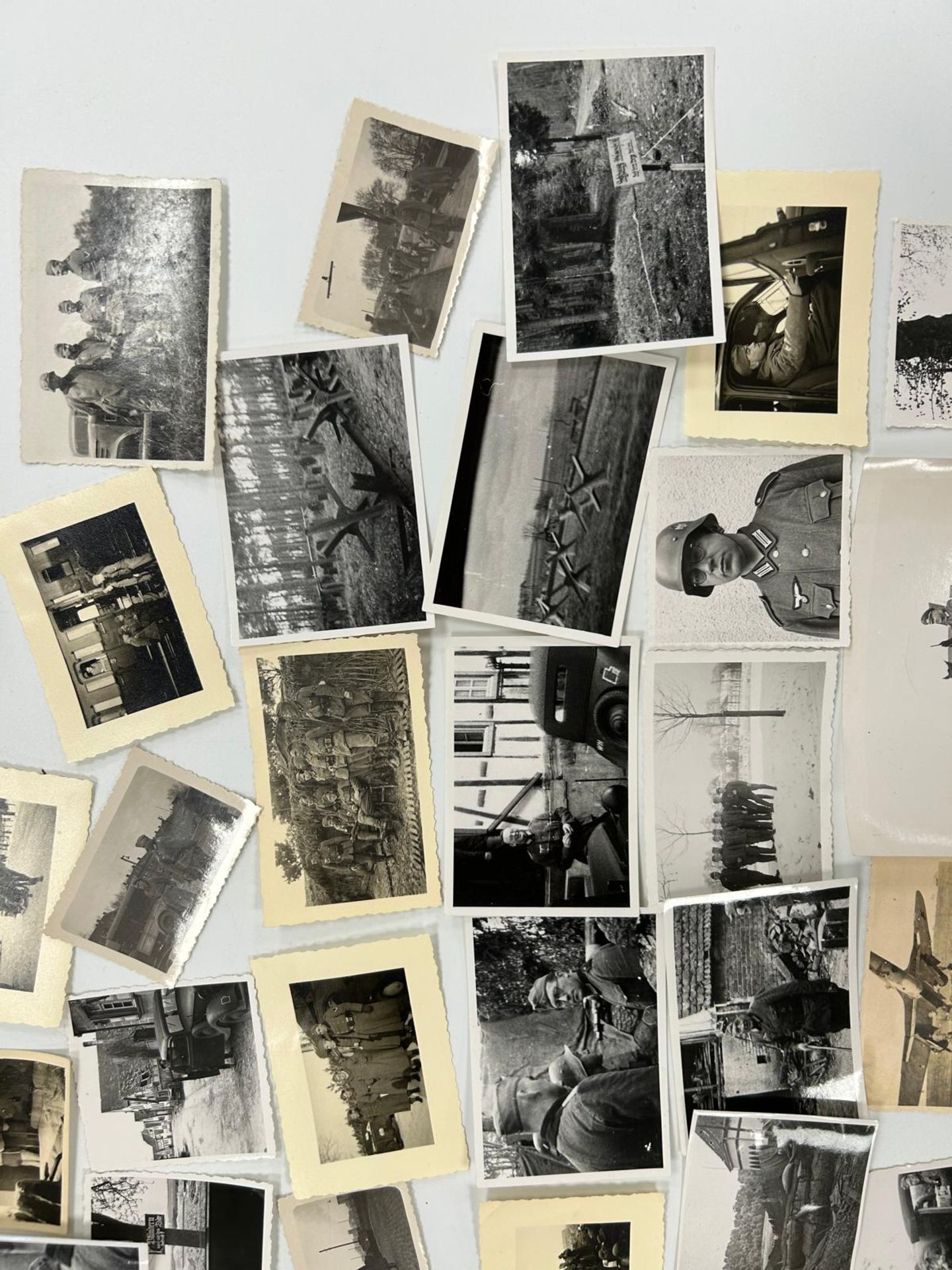 80-teiliges Konvolut von Fotografien (2. WK) - Bild 2 aus 8