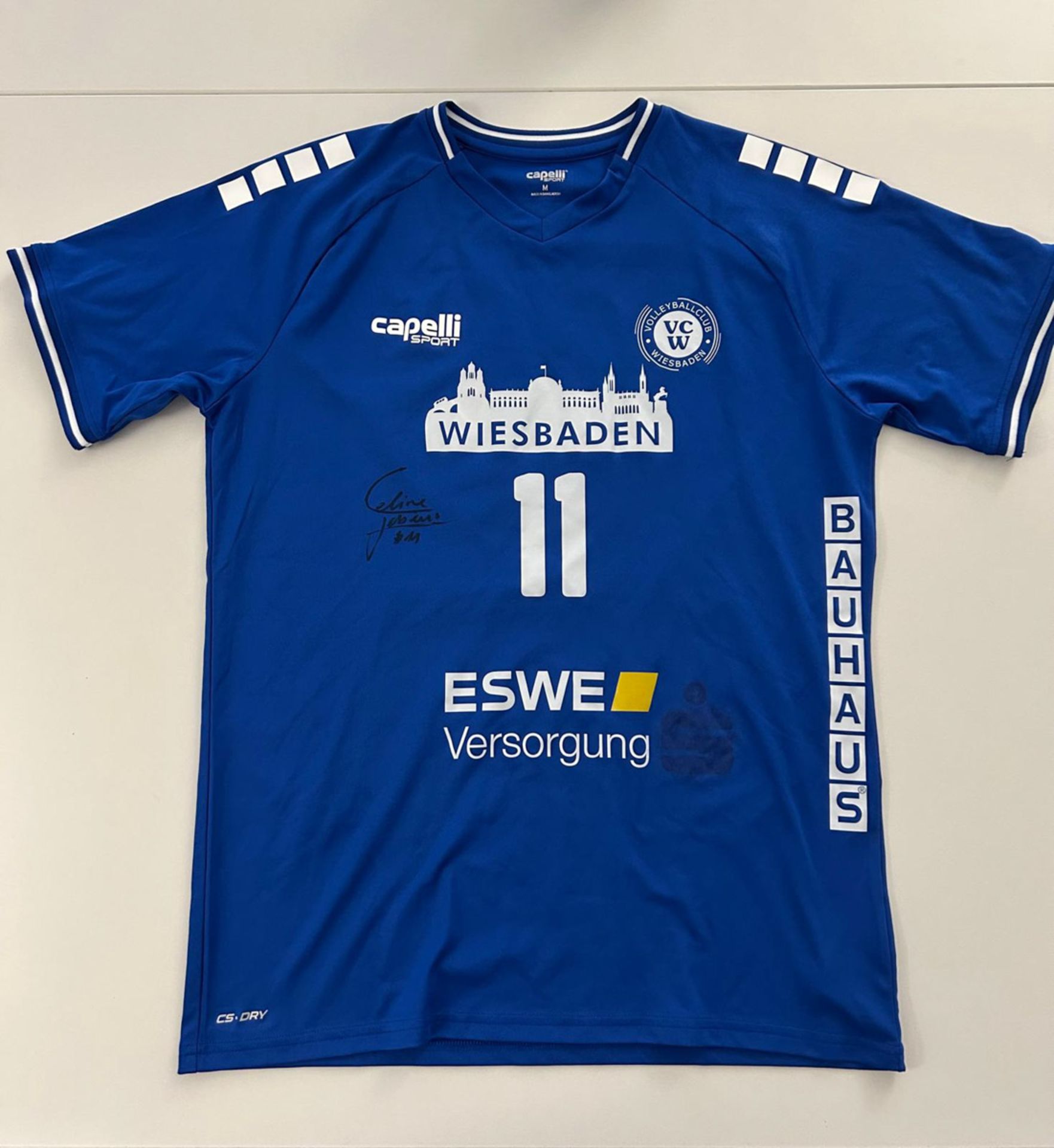 Original-Trikot von Celine Jebens (getragen & handsigniert)