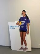 Lebensgroßer Pappaufsteller Ana Marija Jonjev (handsigniert)