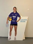 Lebensgroßer Pappaufsteller Adriana Welna (handsigniert)