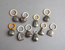 10-teiliges Konvolut von Babyrasseln mit Beißring (um 1900 - 1930/40)
