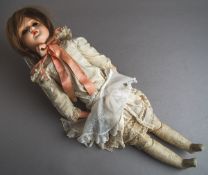 Porzellankopf-Puppe (Unis, Paris, Frankreich)