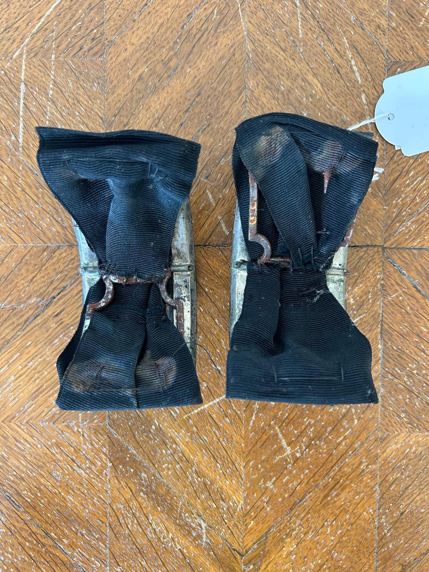 Paar Schuhschnallen (wohl England / Frankreich, 18./19. Jh.) - Bild 4 aus 6