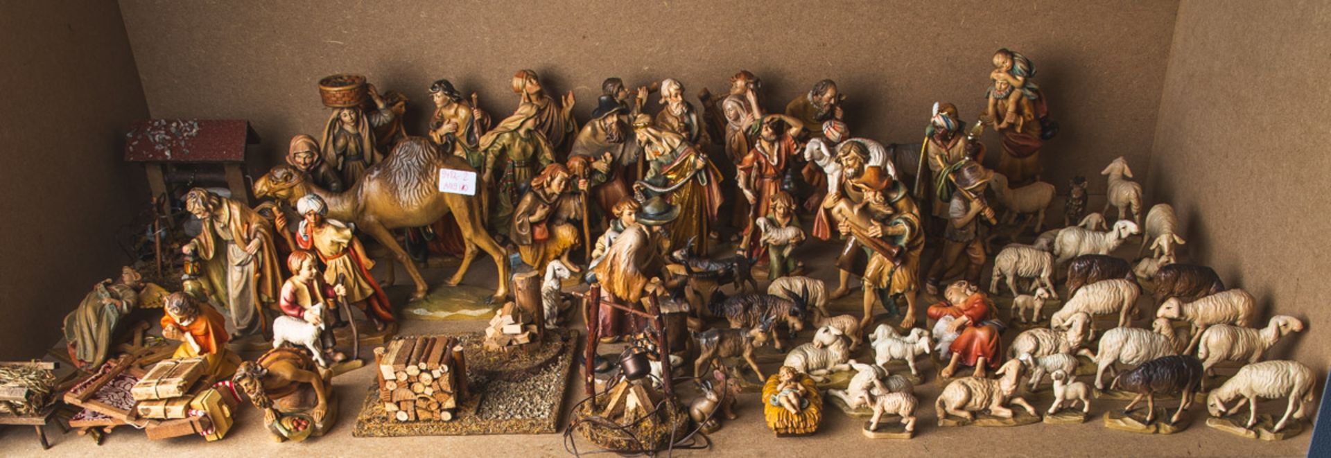 Großes Konvolut von Krippenfiguren (Anri, Ulrich Bernardi) - Bild 2 aus 2
