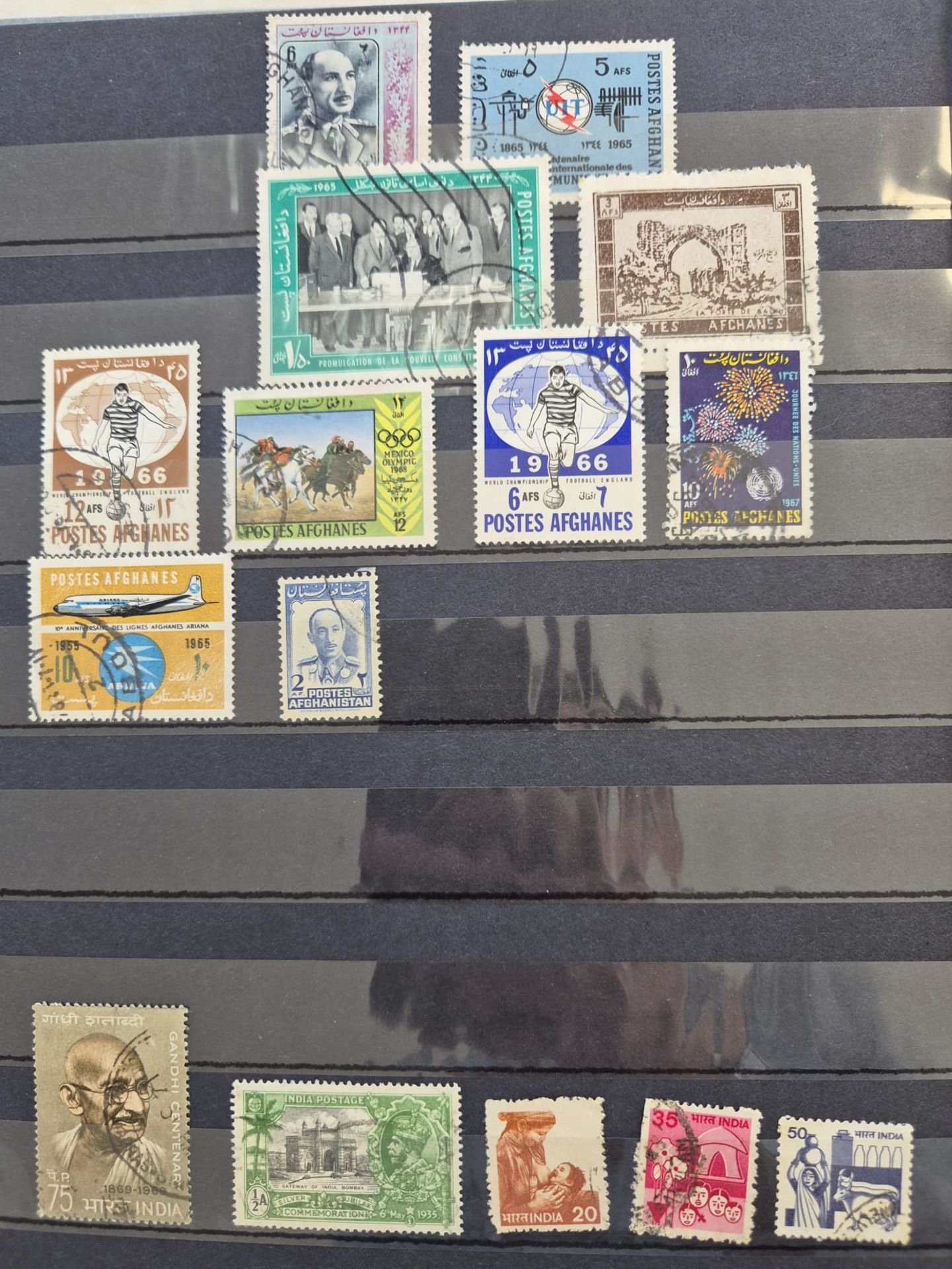 652-teiliges Konvolut von Briefmarken (1900 - 1990) - Bild 28 aus 33
