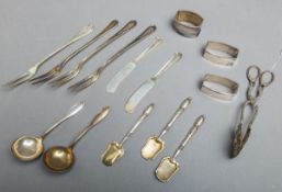 15-teiliges Konvolut von verschiedenen Silberteilen