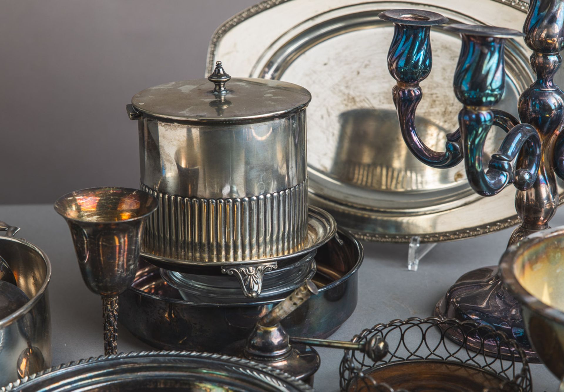 Großes Konvolut von versilberten Gegenständen - Bild 2 aus 4