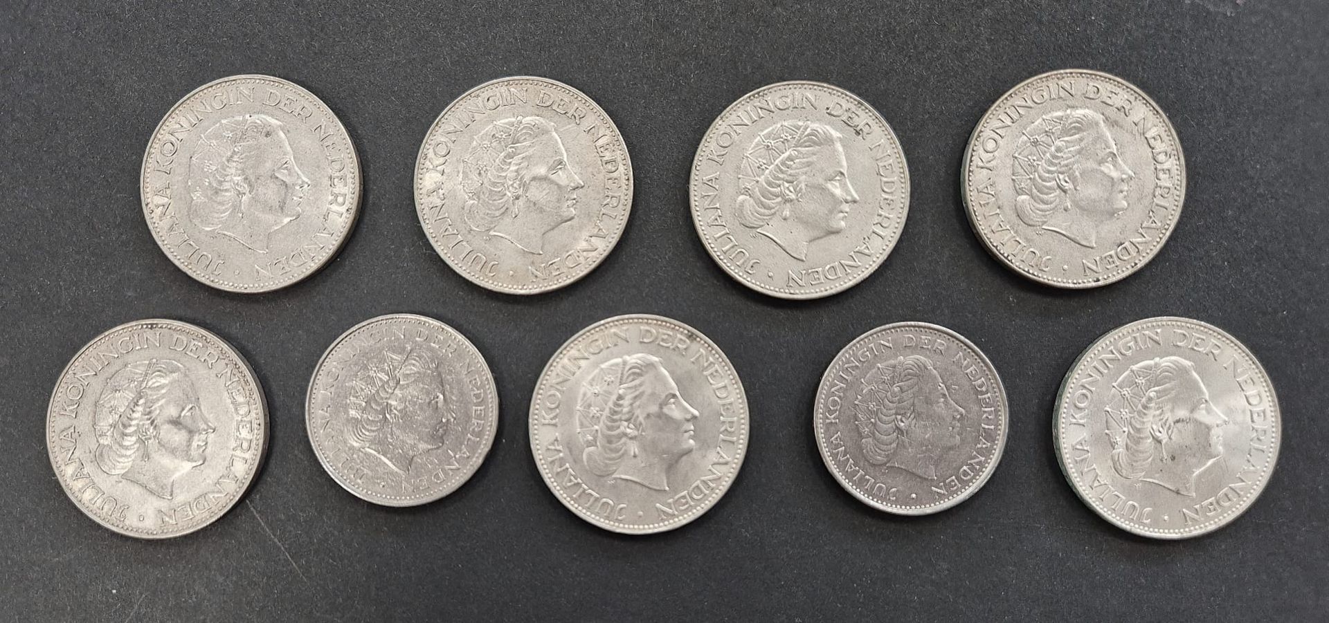 9-teiliges Konvolut von 2 1/2-Gulden-Münzen "Königin Juliana" (Niederlande)