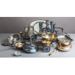 Großes Konvolut von versilberten Gegenständen