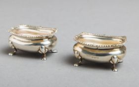Paar kleiner Salieren 925 Sterlingsilber (Mappin u. Webb, Birmingham, 30er J.)