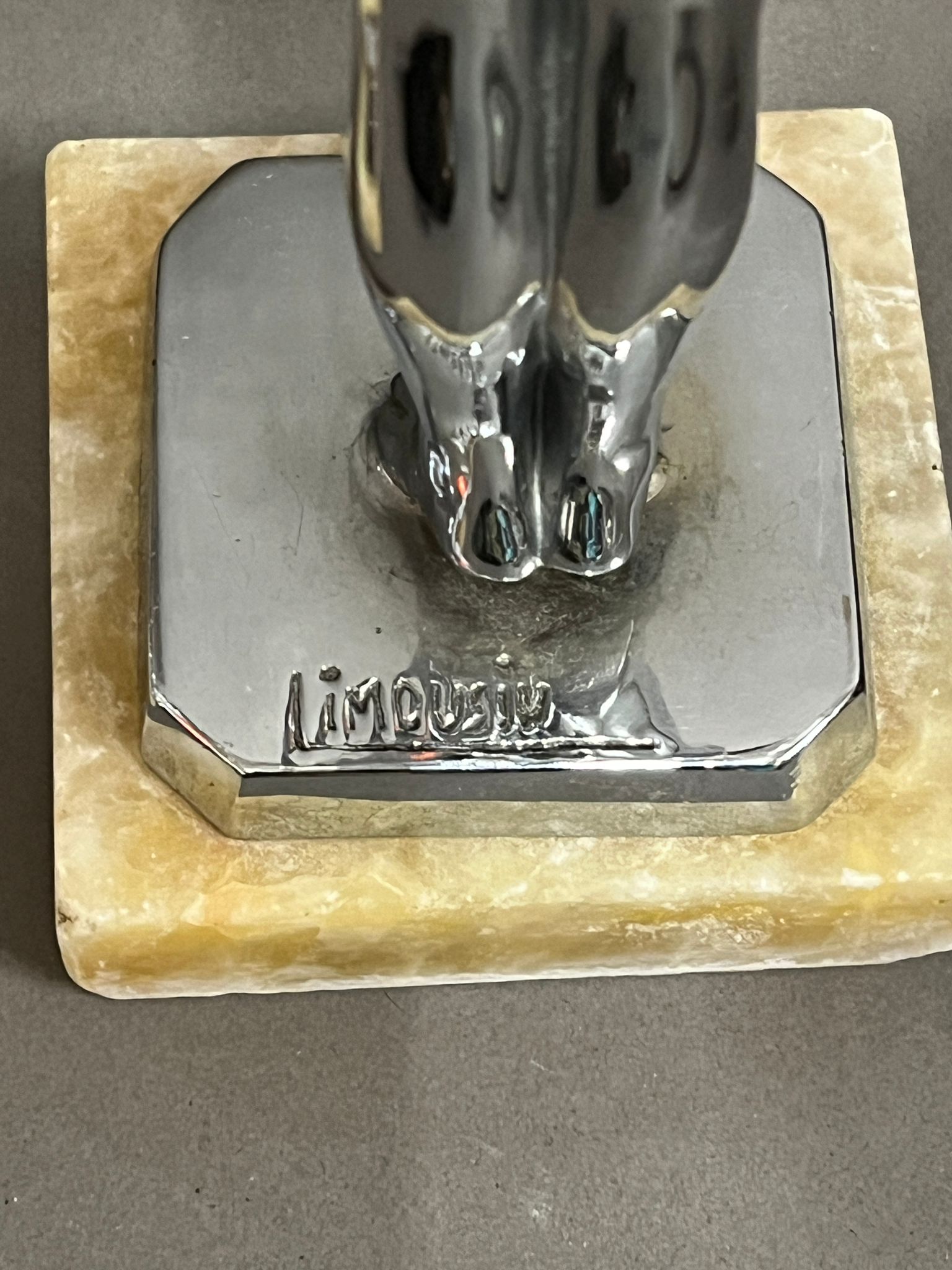 A pair of Art Deco sculptures signed Limousin on a square onyx base (H36cm) - Image 4 of 4